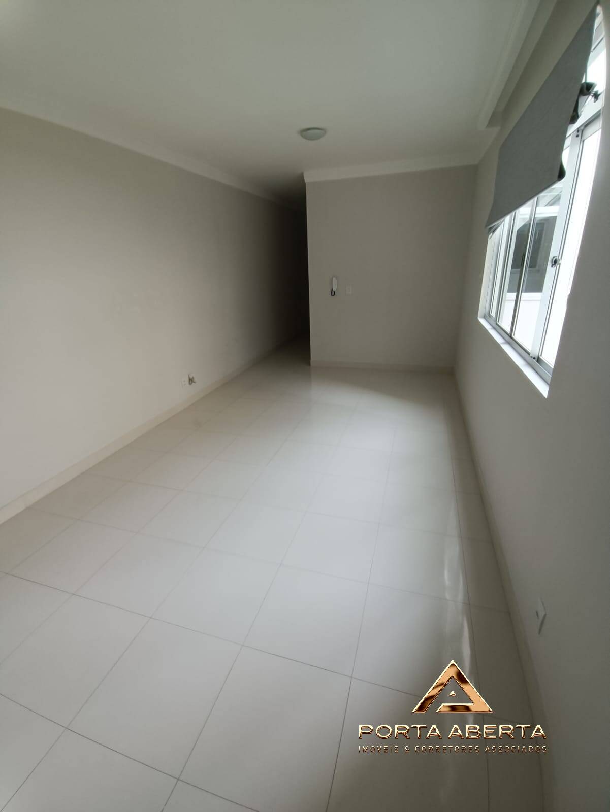 Apartamento para alugar com 3 quartos, 92m² - Foto 13