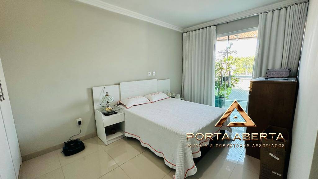 Apartamento à venda com 3 quartos, 142m² - Foto 6