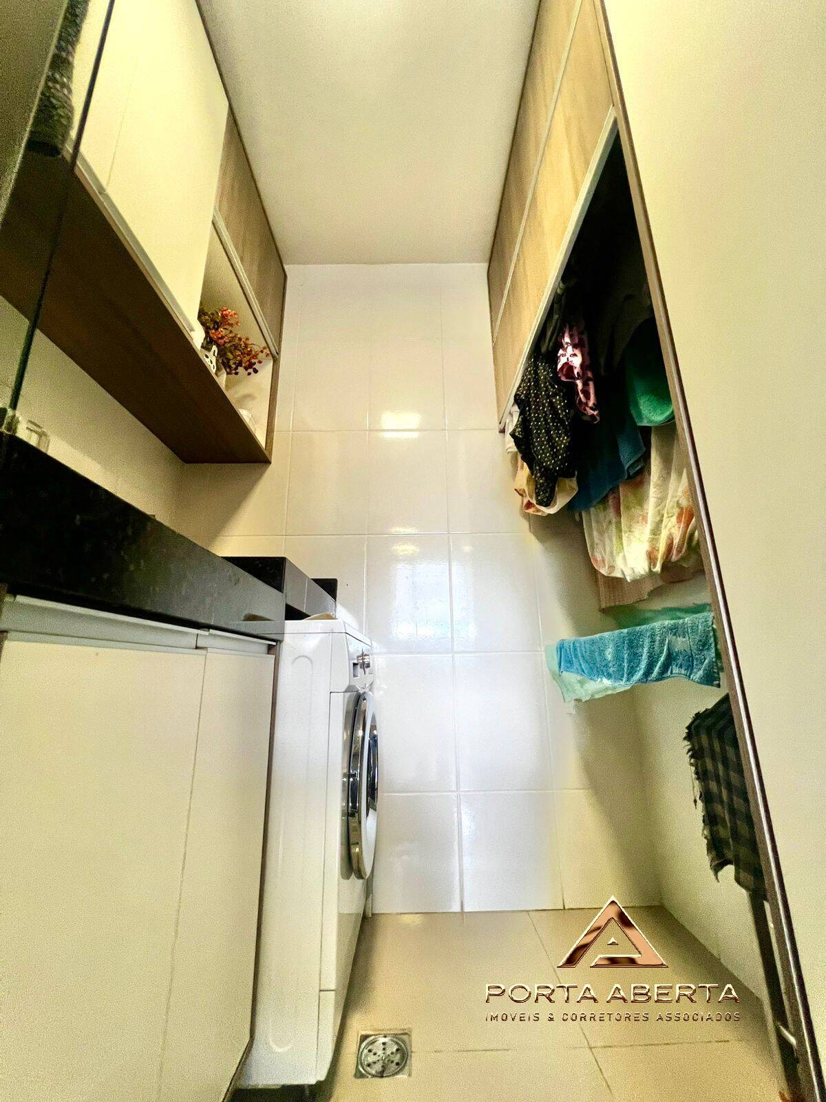 Apartamento à venda com 2 quartos, 60m² - Foto 9