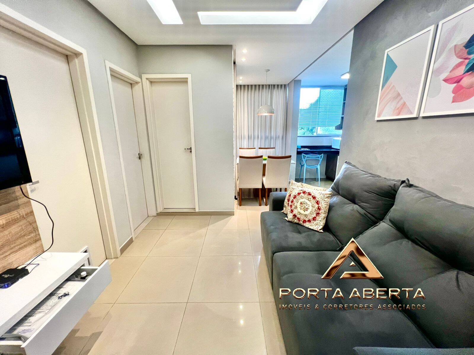 Apartamento à venda com 2 quartos, 60m² - Foto 15