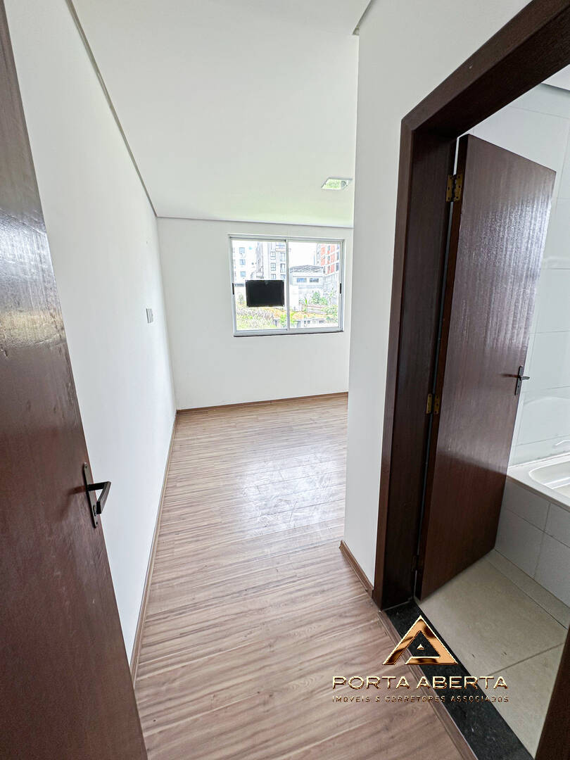 Apartamento à venda com 4 quartos, 198m² - Foto 7