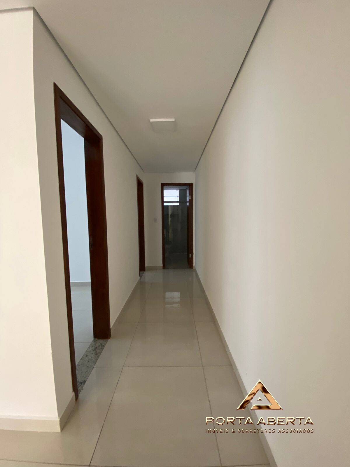 Apartamento à venda com 3 quartos, 87m² - Foto 4