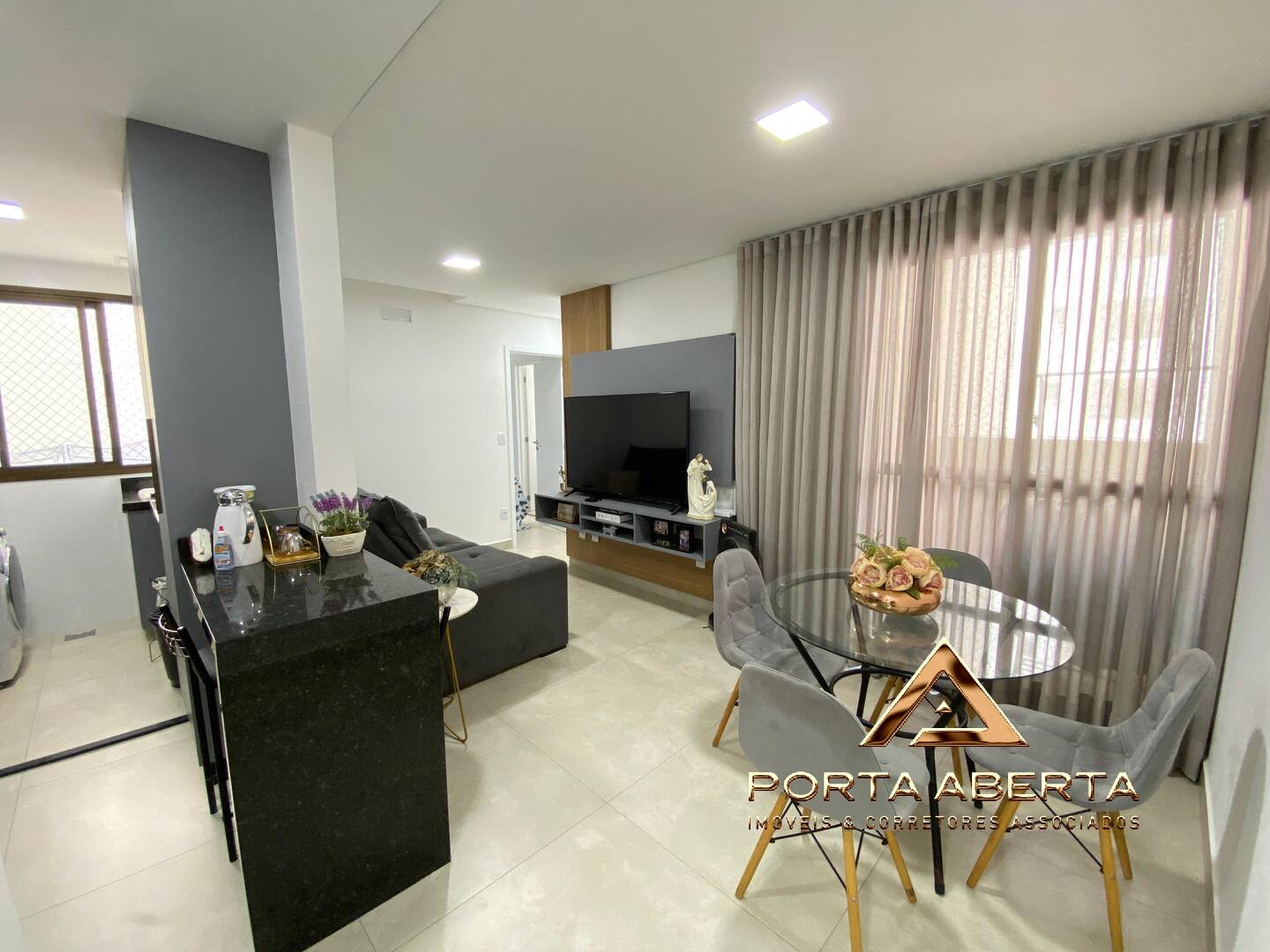 Apartamento à venda com 2 quartos, 56m² - Foto 3