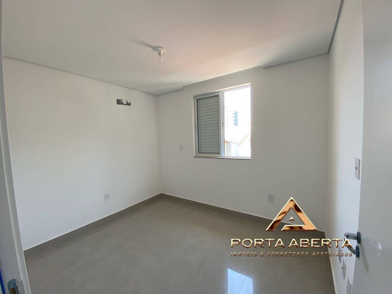 Apartamento à venda com 3 quartos, 101m² - Foto 14