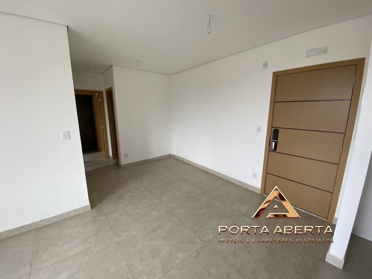 Apartamento à venda com 2 quartos, 71m² - Foto 5