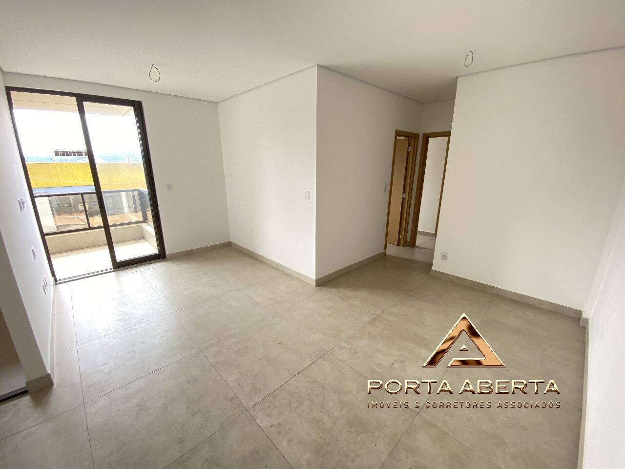 Apartamento à venda com 2 quartos, 71m² - Foto 7