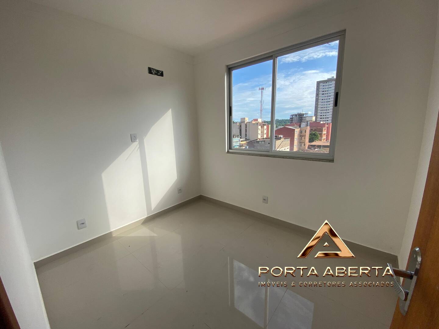 Apartamento à venda com 3 quartos, 82m² - Foto 9