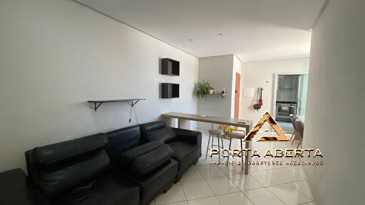 Apartamento à venda com 3 quartos, 74m² - Foto 1