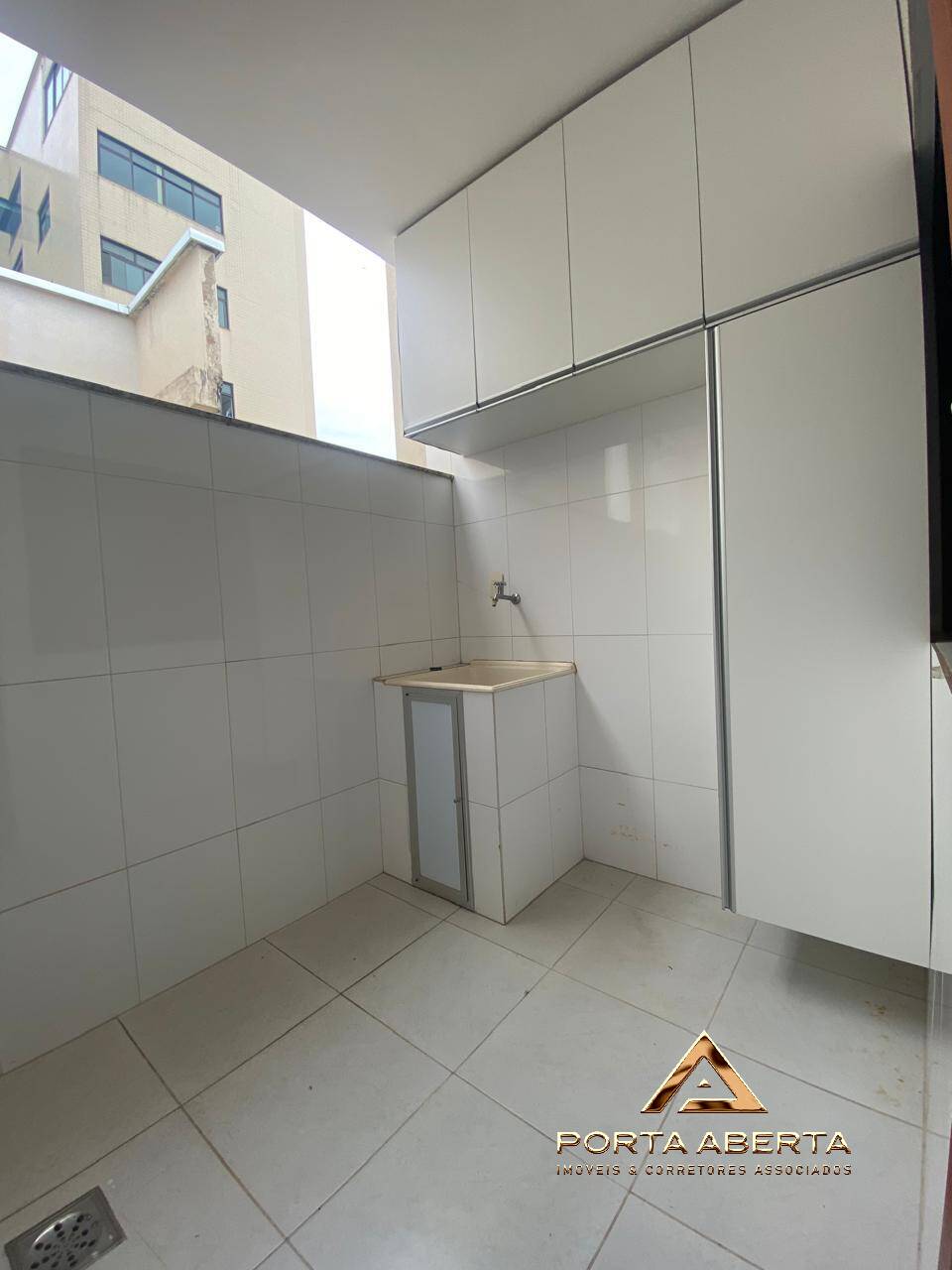 Apartamento à venda com 2 quartos, 80m² - Foto 6