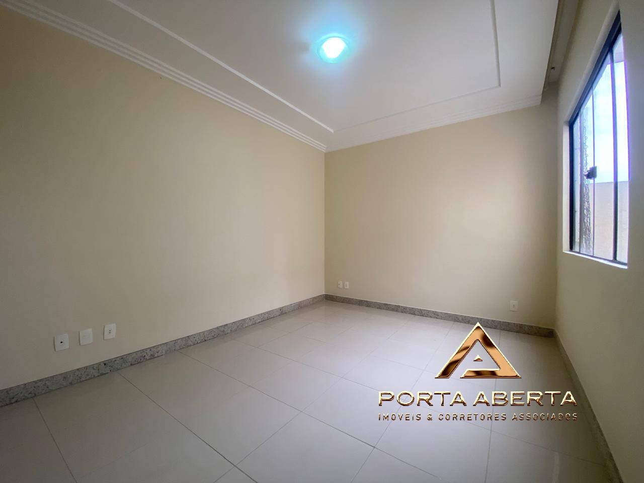 Apartamento à venda com 2 quartos, 80m² - Foto 8