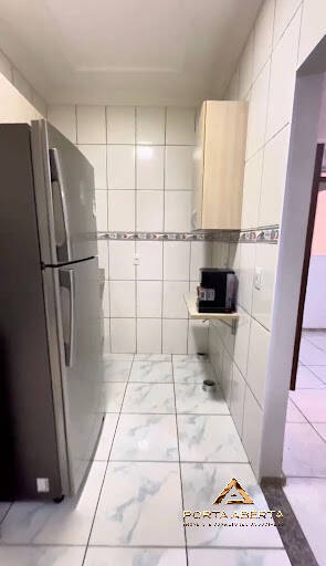 Casa à venda com 2 quartos, 100m² - Foto 4