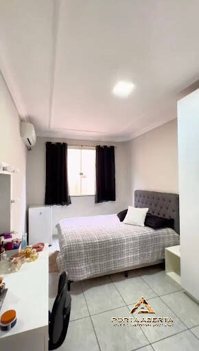 Casa à venda com 2 quartos, 100m² - Foto 5