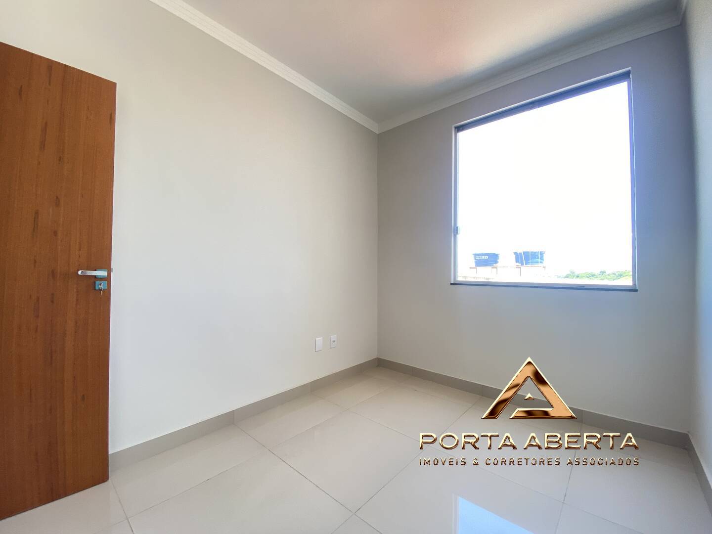 Apartamento à venda com 3 quartos, 96m² - Foto 7