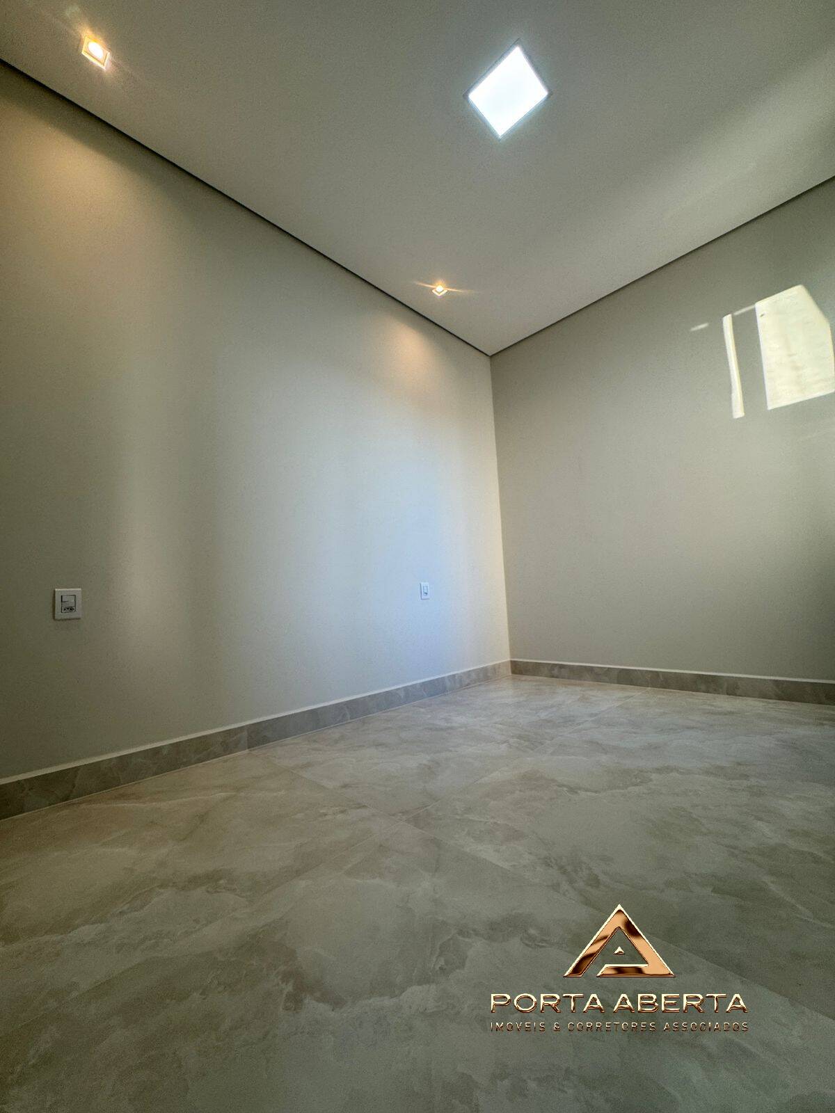 Casa à venda com 3 quartos, 160m² - Foto 18